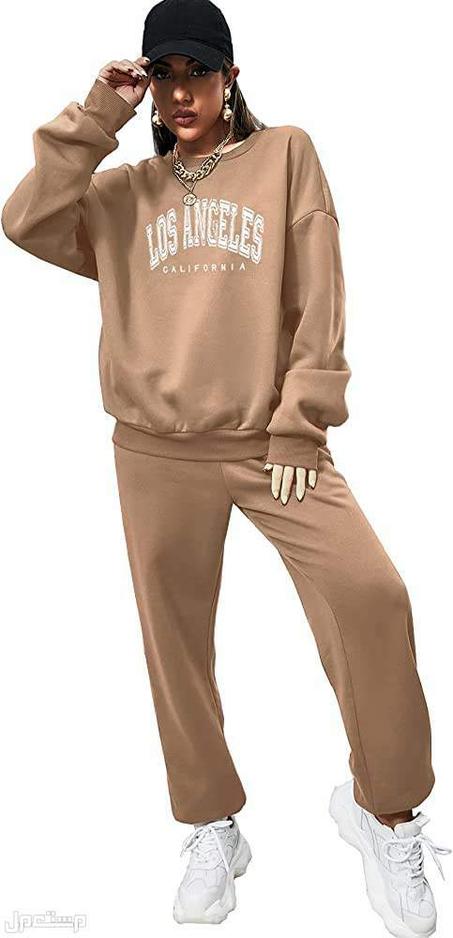 ملابس رياضسة