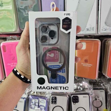 pochette iphone 16 pro
