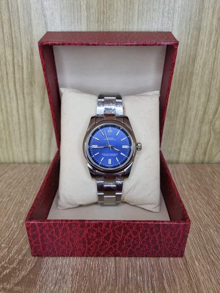 ROLEX OYSTER bleu royal