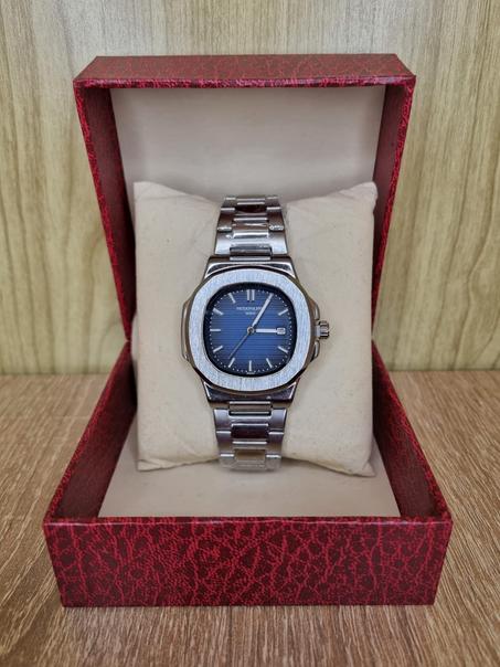 PATEK PHILIPPE bleu nuit