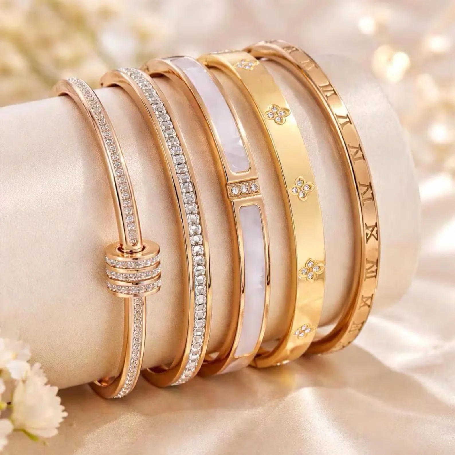 VELORA™ — Set 5 Bracelets · Quand Chaque Détail Brille