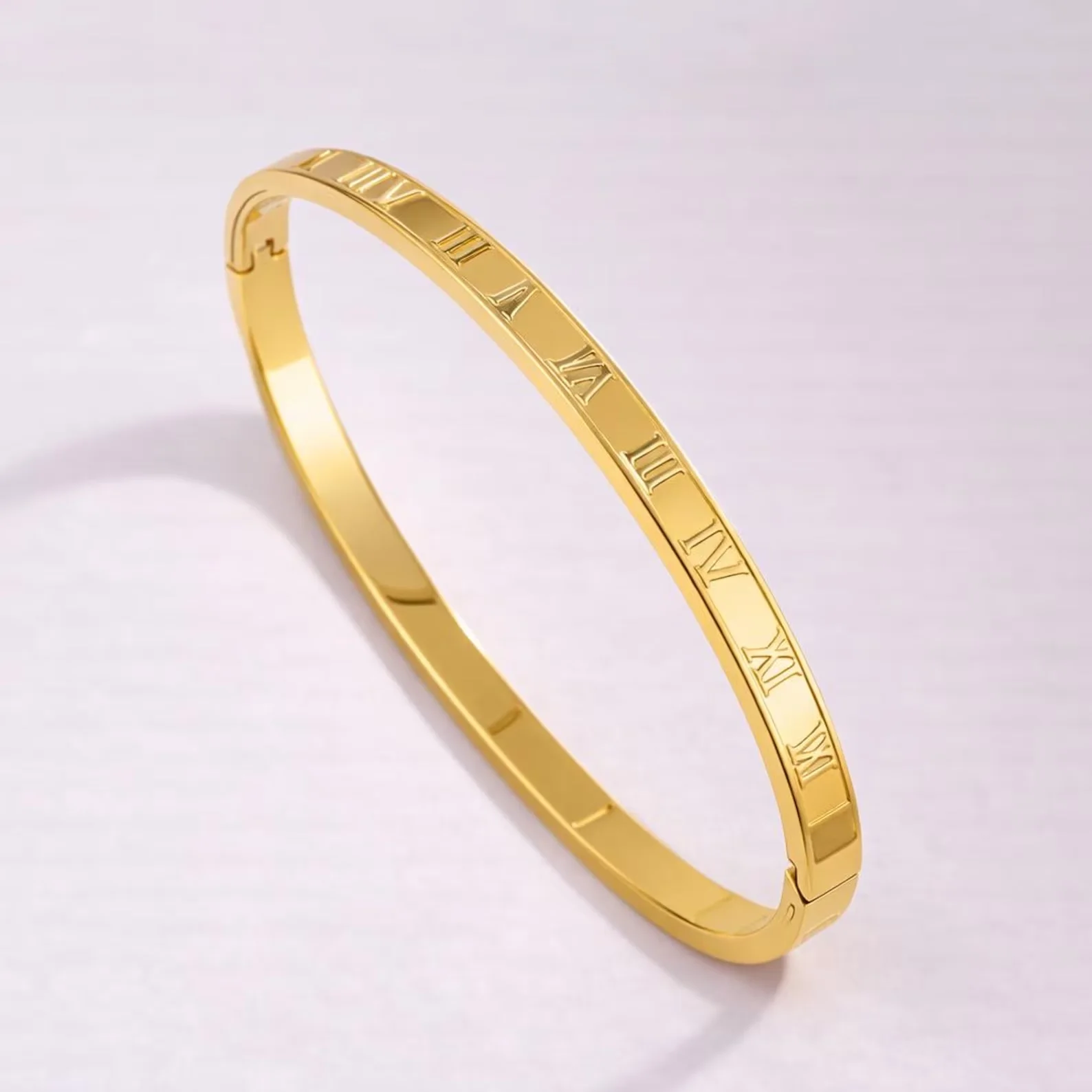 VELORA™ — Set 5 Bracelets · Quand Chaque Détail Brille