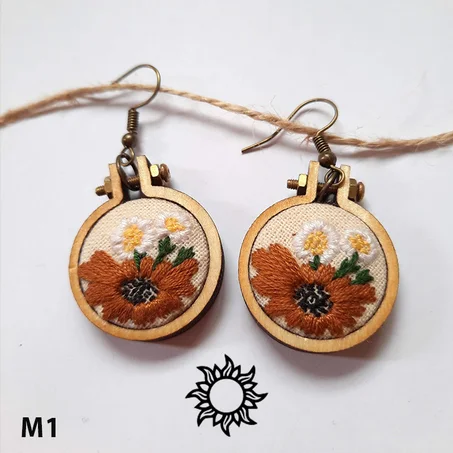 Boucles d'Oreilles en Broderie