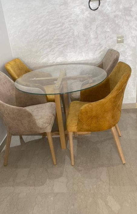 Salle à manger élégante et conviviale