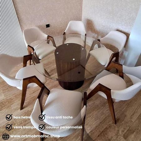 Salle à manger élégante et conviviale