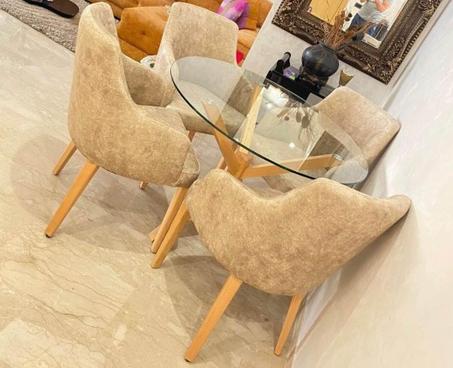 Salle à manger élégante et conviviale