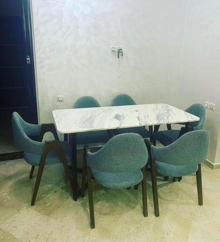 Salle à manger élégante et conviviale