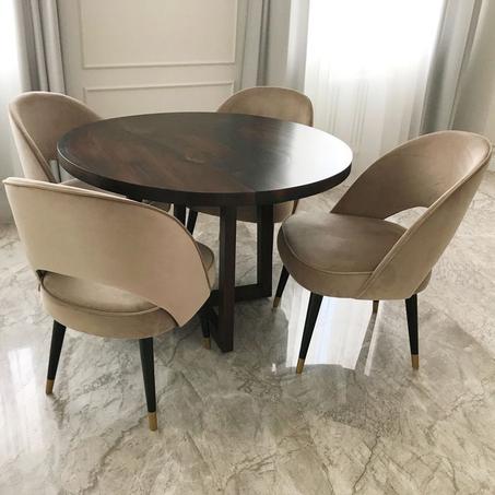 Salle à manger élégante et conviviale