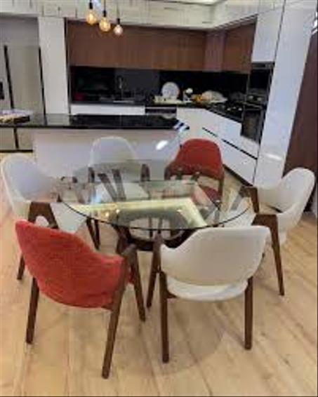 Salle à manger élégante et conviviale 5