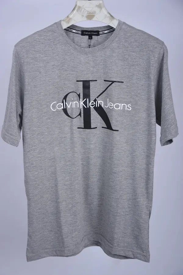 Pack de 4 T-shirts De Marques Tendance  ( Noir + Bleu Roi + Gris + Blanc )