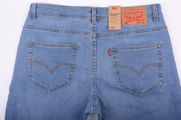 👖 جينز Levi’s - قصة عادية | Bleu Sky
