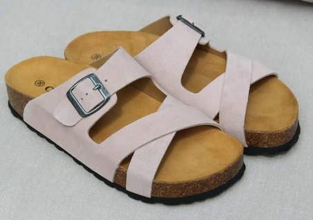 صندالة رجالية جلدية عصرية