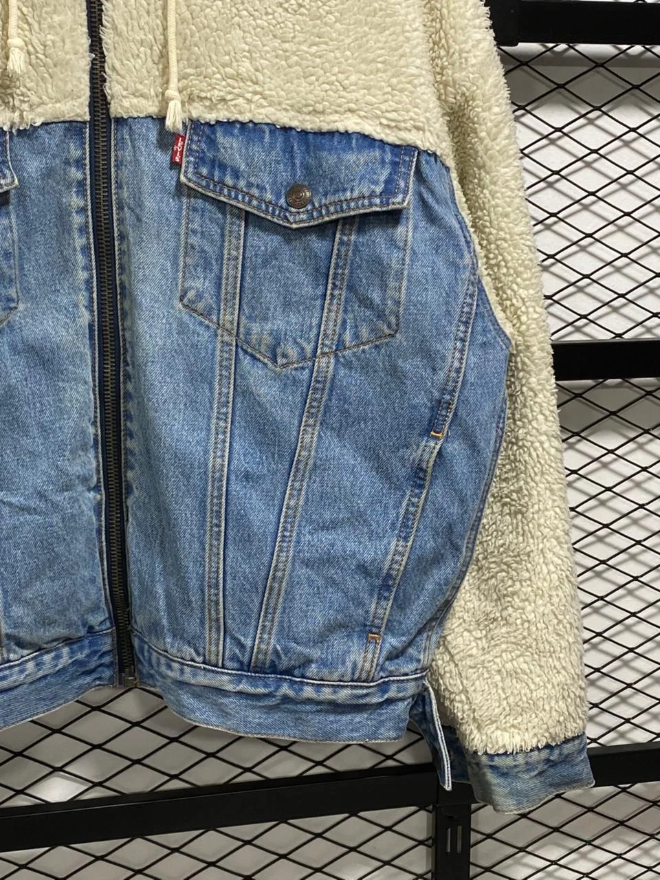 LEVIS JACKET LIMITED EDITION