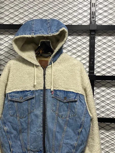 LEVIS JACKET LIMITED EDITION