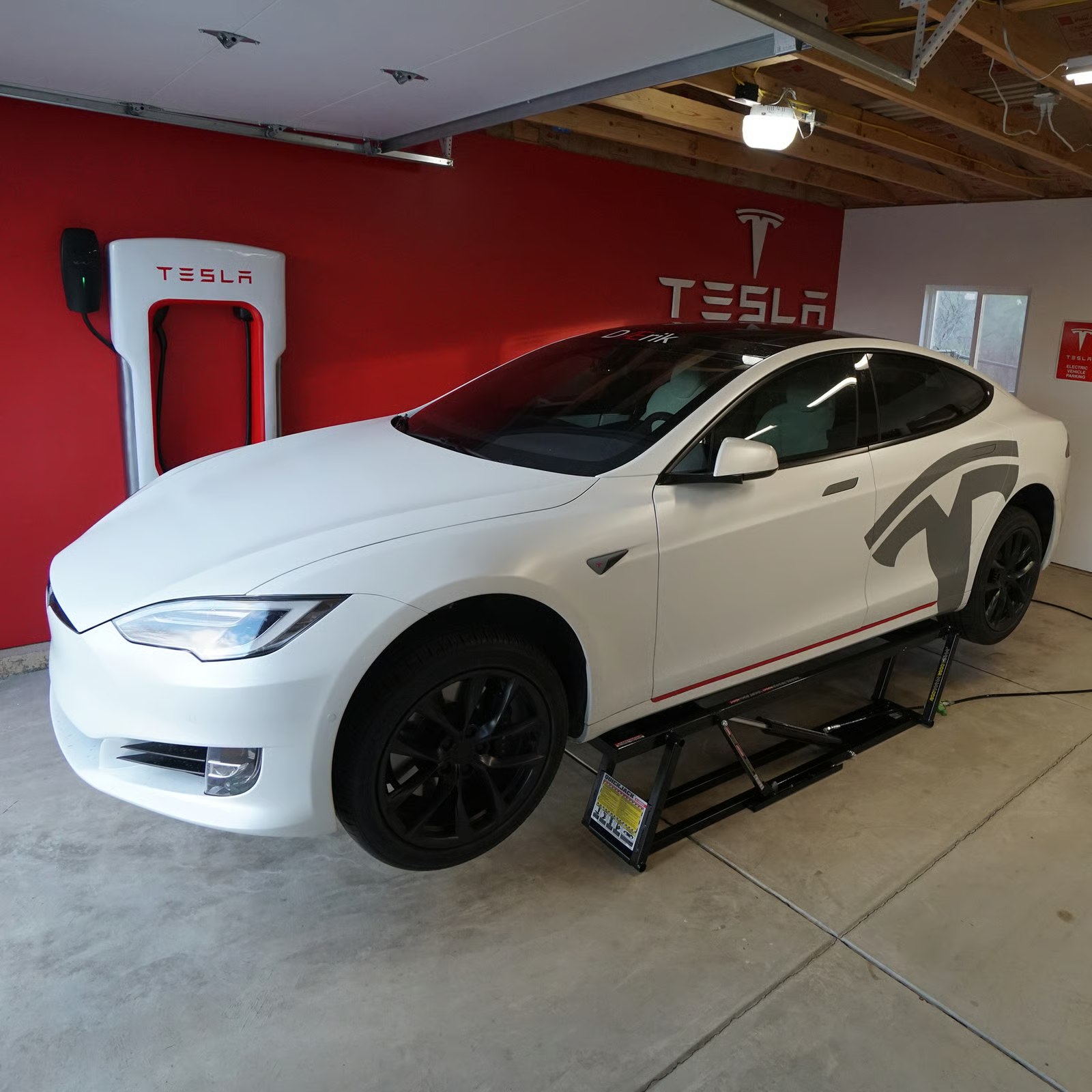 QuickJack 6000ELX Extended-Width Portable EV Car Lift – 6,000 lb Capacity, Long Wheelbase Design, 110V Power