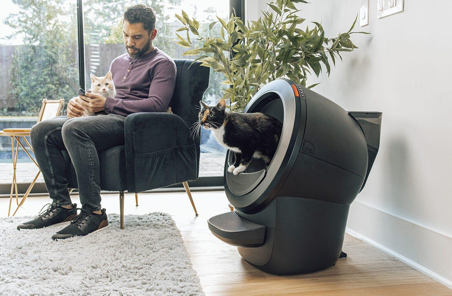 Litter-Robot 4 LitterHopper® Bundle | Auto-Refill & 3-Year Warranty | Whisker