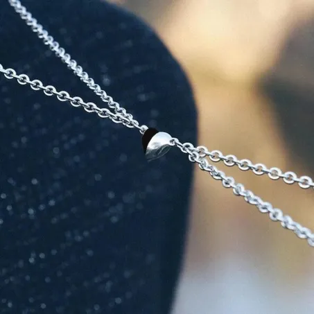 Collier magnétique couple cœur