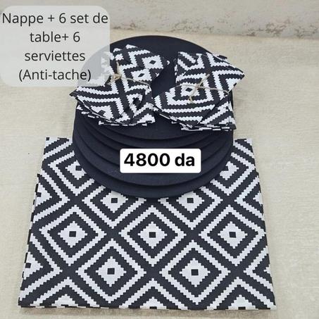 NAPPE +SET DE TABLE + SERVIETTE