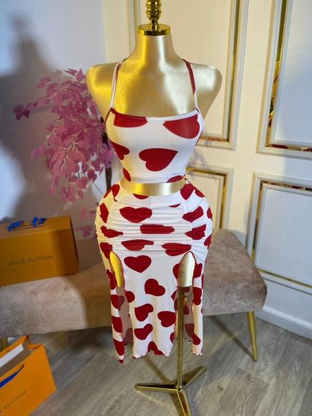 فستان القلوب❤️