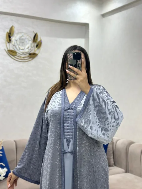 🟠🟤قفطان راقي بتفاصيل تخطف الأنظار  🟤🟠