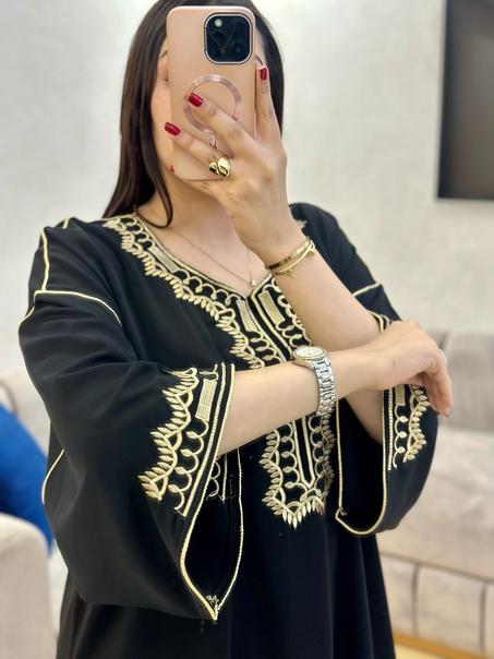 ✨ اكتشفي أناقة التفاصيل مع قفطان الكريب الكوري المطرز من GawarMarket ✨