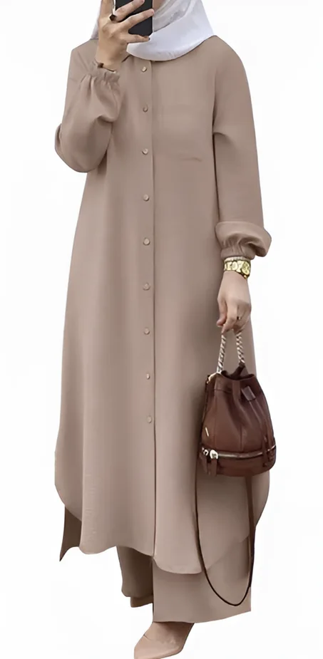 قميص  وبنطال طويل و واسع