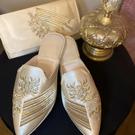 Babouche Zahra Beige | شربيل زهرة بيج