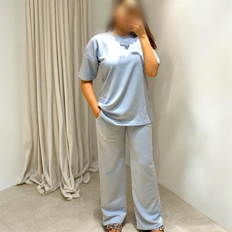 طقم ازرق ناعم ومريح