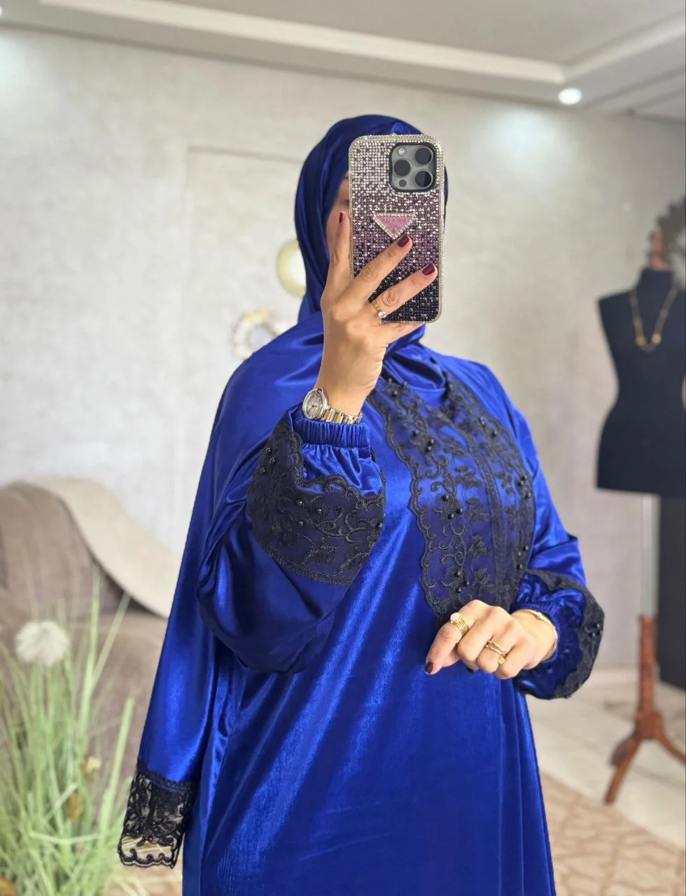 عباية مبرة مرايا فخمة + فولار هدية