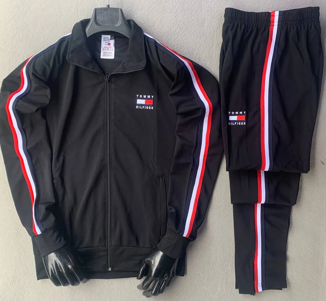Tommy Hilfiger V3