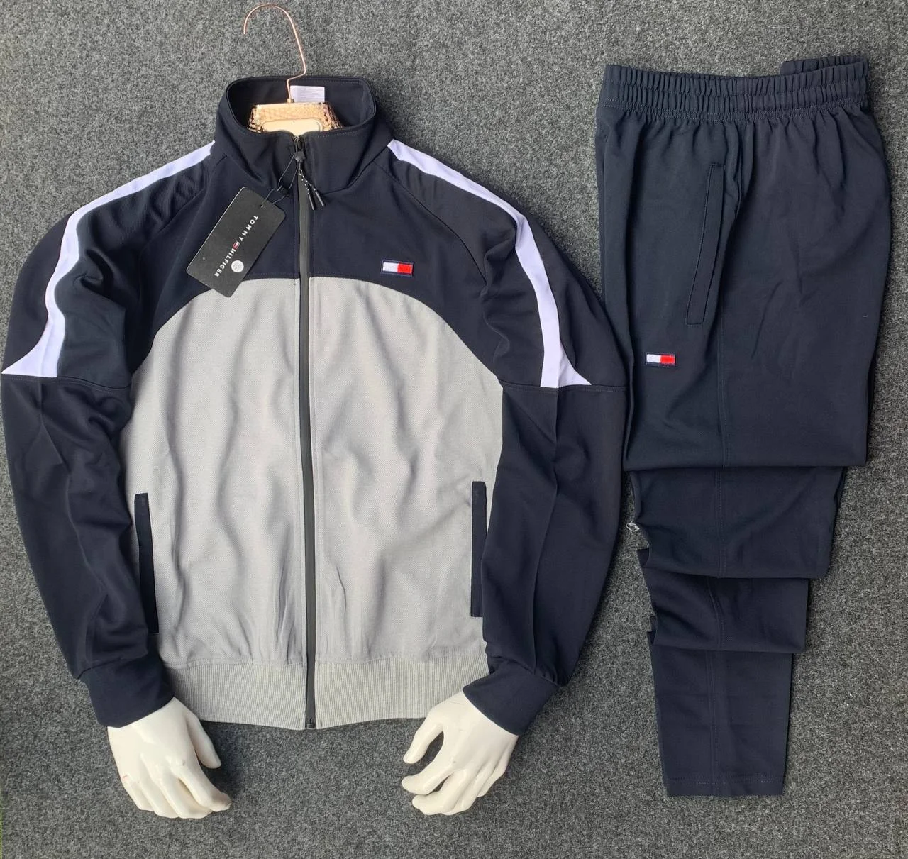 Tommy Hilfiger V2