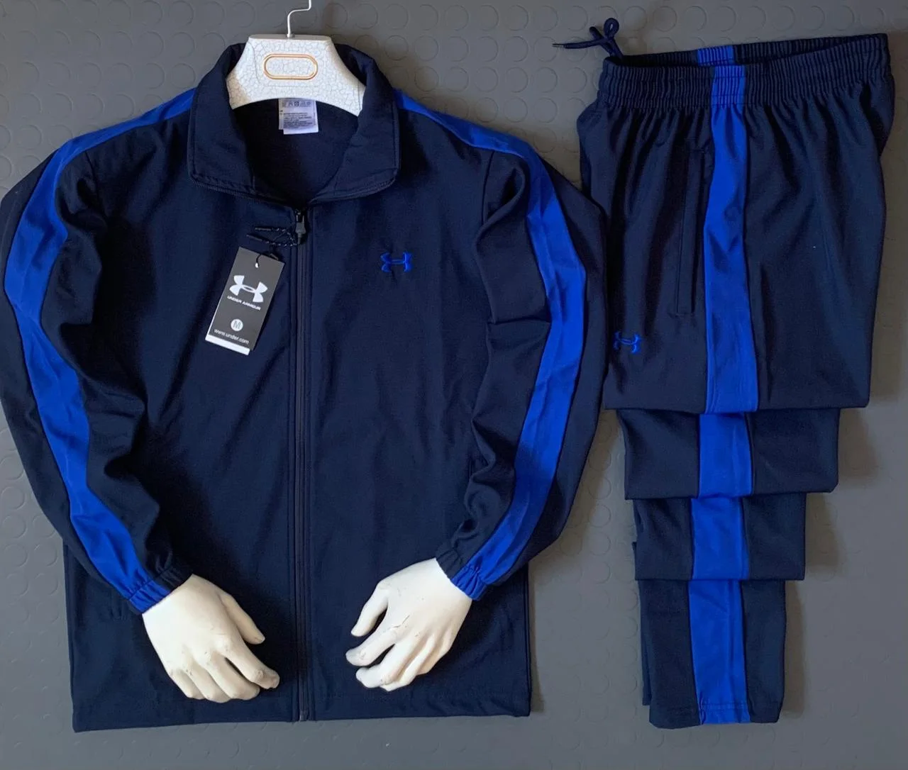 BLEU MARINE