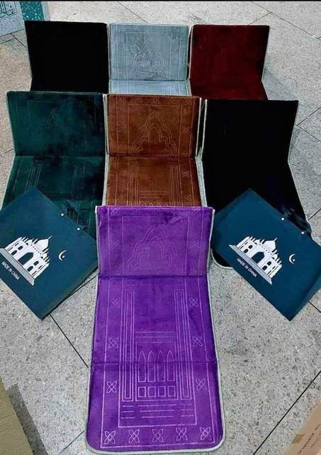 سجادة صلاة قابلة للطي