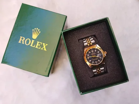 ساعة رولاكس نسائية