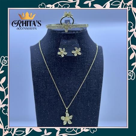 طقم مجوهرات راقٍ على شكل زهرة