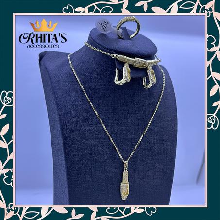 طقم إكسسوارات بتصميم فني – أناقة غير تقليدية