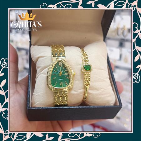 💚✨ ساعة YALE باللون الزمردي – فخامة تسرق الأنظار ولمسة من التميز ✨💚