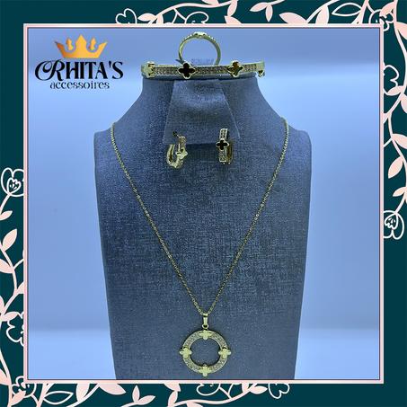 طقم إكسسوارات "الدائرة الملكية" – تصميم زخرفي راقٍ