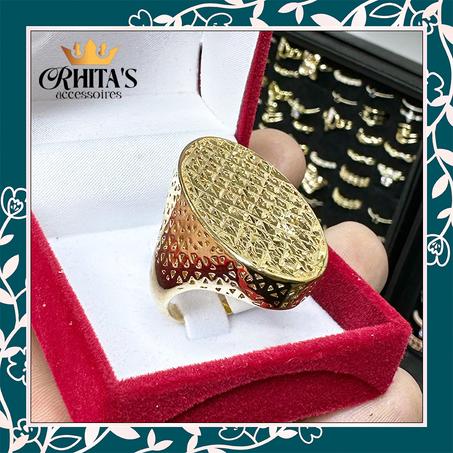 💍 خاتم نسائي عصري بنقشة هندسية