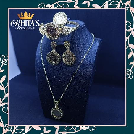 طقم فاخر بتصميم كلاسيكي أنيق