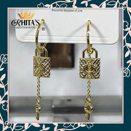 أقراط القفل والمفتاح 