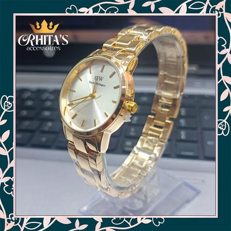 ⏳✨ ساعة Daniel Wellington النسائية – عنوان البساطة الراقية ✨⏳