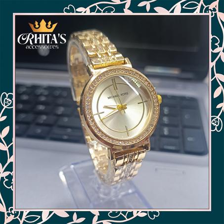 🌟 ساعة نسائية راقية من Michael Kors