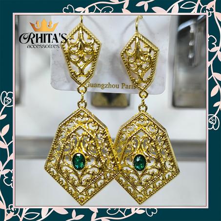 💎 أقراط "الزُمرّد الملكي" – تصميم هندسي بروح شرقية