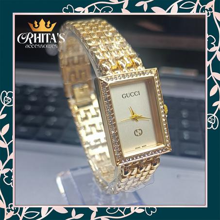 ساعة GUCCI النسائية