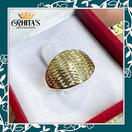 💍 خاتم نسائي بتصميم موجات ناعمة لامعة