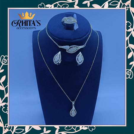 طقم الأوراق الماسية