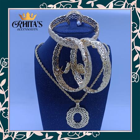 طقم مجوهرات فاخر