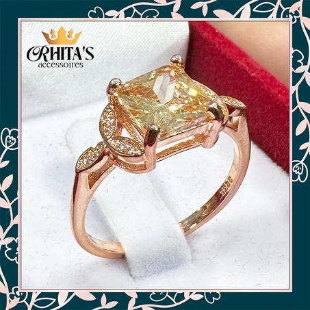 💍 خاتم فاخر بحجر بيضاوي كبير
