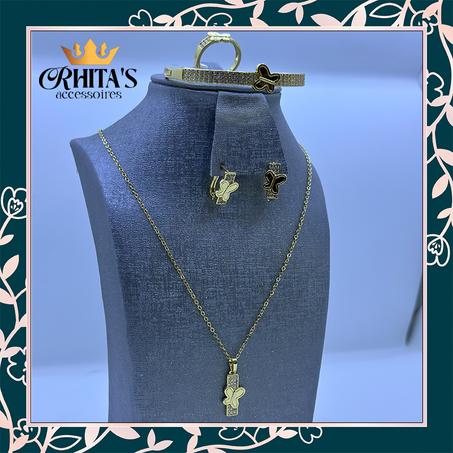 طقم إكسسوارات "فراشة الأحلام" – تصميم أنثوي عصري